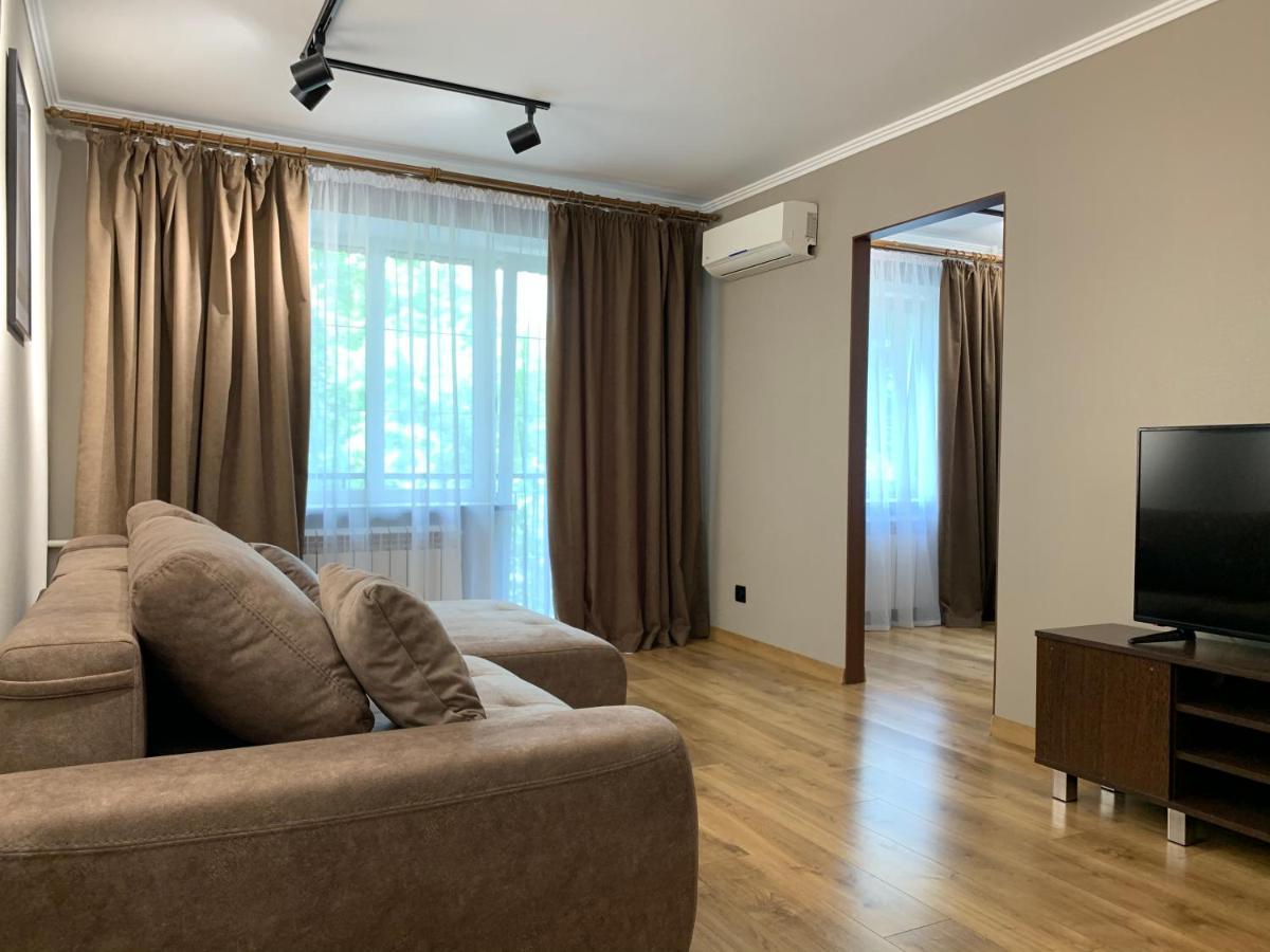Двухкомнатная Квартира На Проспекте Науки Kharkiv Exterior photo